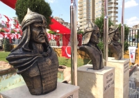 Corum_Belediyes_16_Adet_Turk_Buyukleri_Bustu_Sipar