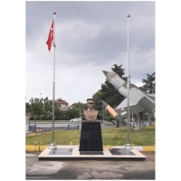 Askeri Mareşal Kıyafetli Fiber Atatürk Büstü